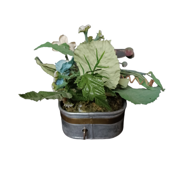 Vintage Rustic Metal Music Box Floral Arrangement Patina Distressed Home Decor - Picture 4 of 8